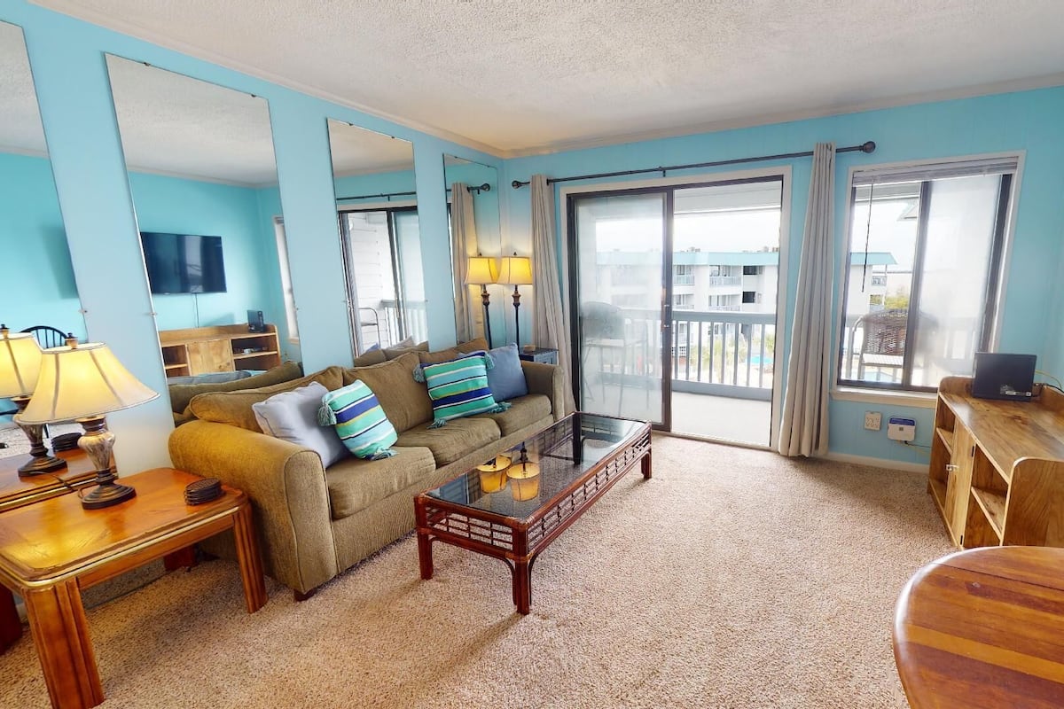 Condo (1 Bedroom) | Front of property
