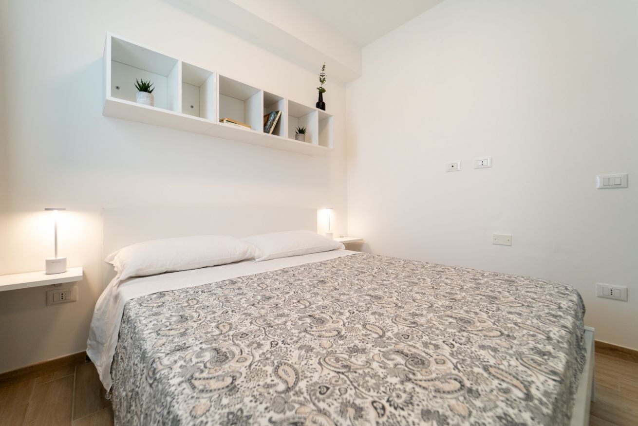 2 chambres, fer et planche à repasser