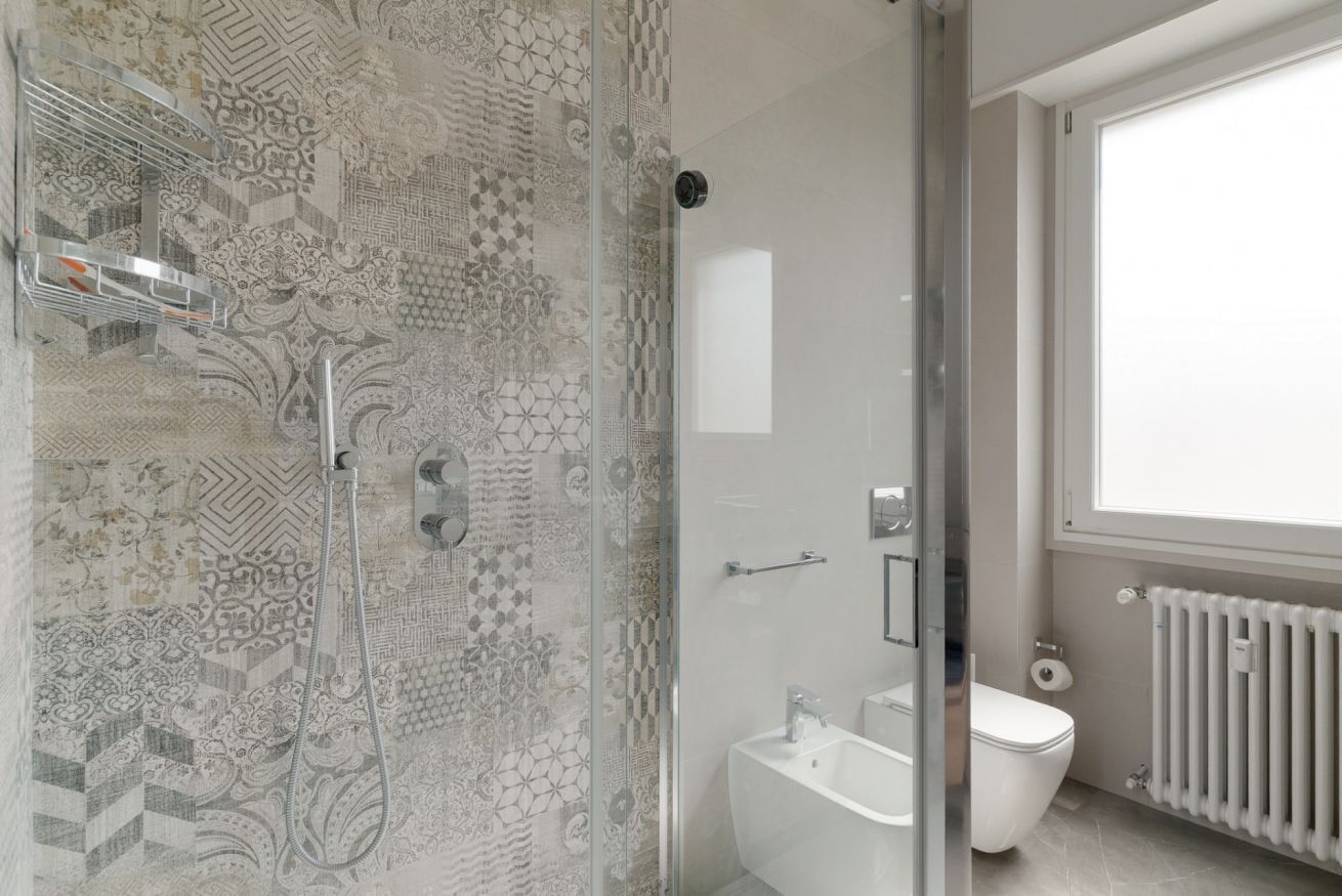 Doccia, bidet, asciugamani