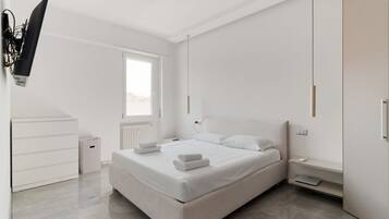 2 camere, ferro/asse da stiro