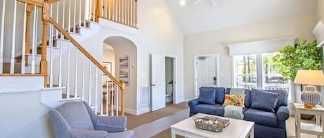 Televisión y chimenea