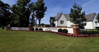 Two 3 bedroom units, Kings Crk Resort, WilliamsburgVA. 20 mins to Busch Gardens