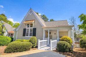 Exterior - Two 3 bedroom units, Kings Crk Resort, WilliamsburgVA. 20 mins to Busch Gardens (Williamsburg)