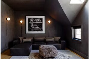 Interior - Home In Belmont (Charlottesville)