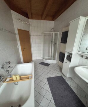 Hair dryer, towels, soap, toilet paper - Casa Brocktega (Bestwig)