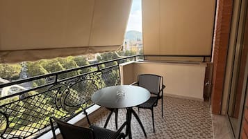 Signature Double Room | Balcony