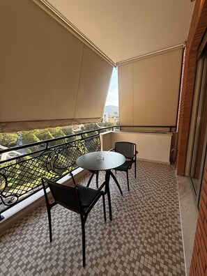 Signature Double Room | Balcony