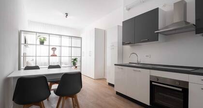 City Center Mestre - 15 min to Venice (Free Wifi and Park), New Modern House