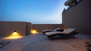 Rooftop pool