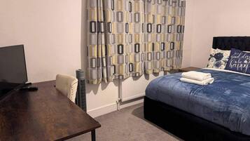 3 phòng ngủ, bàn ủi/dụng cụ ủi quần áo