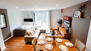 2 soverom, strykejern/-brett, wi-fi og sengetøy