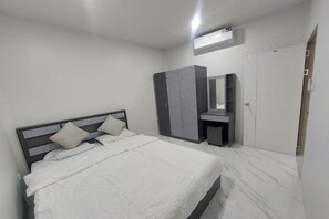 1 habitación, tabla de planchar con plancha y acceso a internet