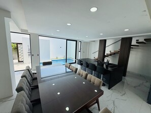 Dining - Casa Top Horizonte. Charming 3-bedroom beach house with AC & Private Pool. (Pérula)