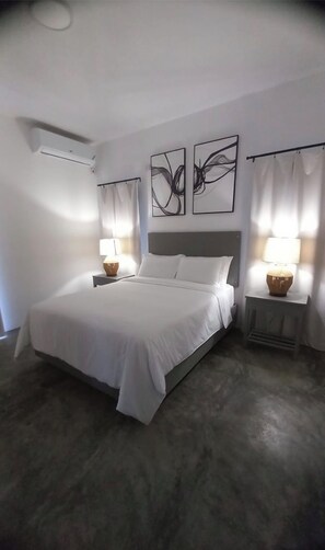 2 bedrooms, iron/ironing board, internet, bed sheets
