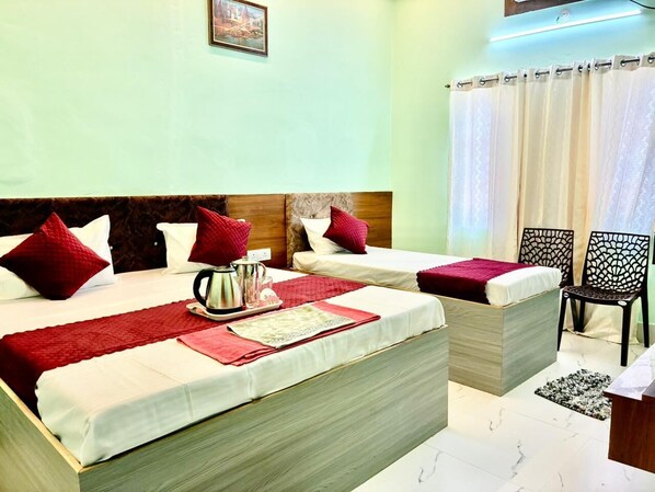 Classic Single Room, Balcony, River View | Free WiFi