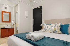 1 bedroom, in-room safe, iron/ironing board, WiFi