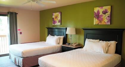 Charming 2-bedroom condo in lovely Mishicot only 32 miles from Green Bay!