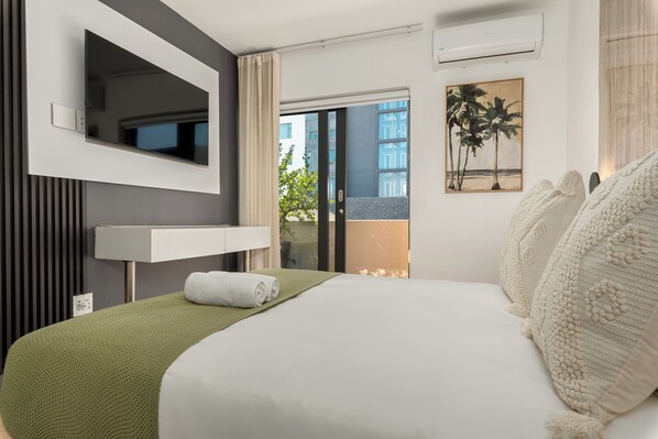 1 bedroom, in-room safe, iron/ironing board, WiFi