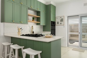 Fridge, microwave, oven, dishwasher