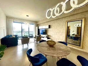 Interior - LuxPanorama/Jacuzzi/Rooftop & Gym (Santo Domingo)