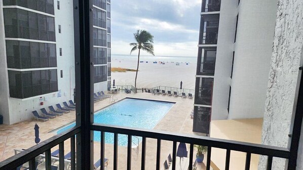 Imagen sin descripción, 1 de 36, botón