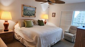 2 bedrooms, free WiFi - Leave your worries at home once you step inside your beach vacation rental at Island Winds condo 922.  It's time to unplug, unwind, and enjoy the island lifestyle. Get ready to have the experience of a lifetime. (Fort Myers Beach)