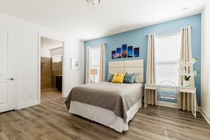 5 bedrooms, iron/ironing board, WiFi, bed sheets