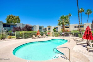 Outdoor pool - Old Town Scottsdale 1 Bdrm Condo in Prime Location! (Scottsdale)