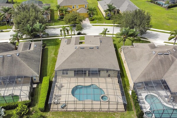 المنشأة من الخارج