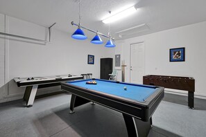 غرفة الألعاب