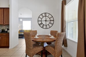 تناول الطعام