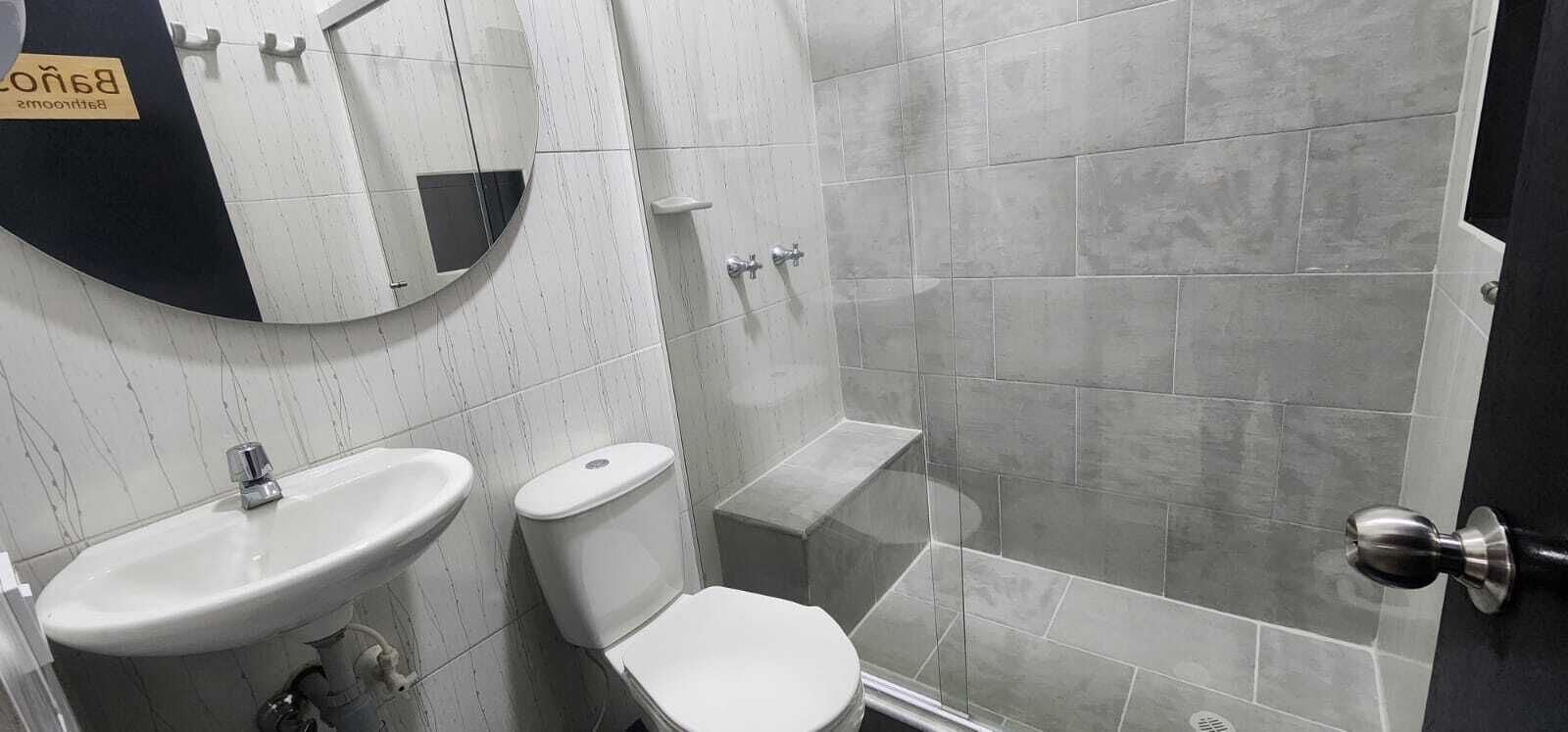 Basic Twin Room, Courtyard View | Bathroom | Shower, towels, soap, shampoo