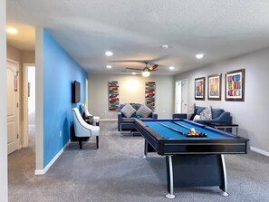 غرفة الألعاب