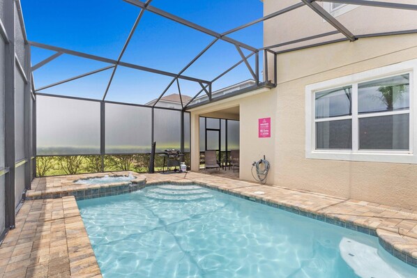 A heated pool - Last Minute Disney! Private Pool, Hot Tub, Game Room & Themed Bedrooms. Book Now! #97459 (Orlando)