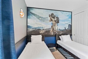 7 bedrooms, iron/ironing board, WiFi, bed sheets