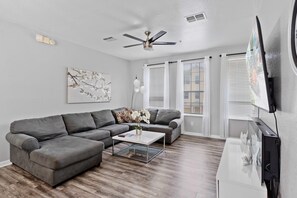 تلفزيون ذكي