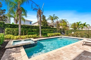 Beheizter Pool