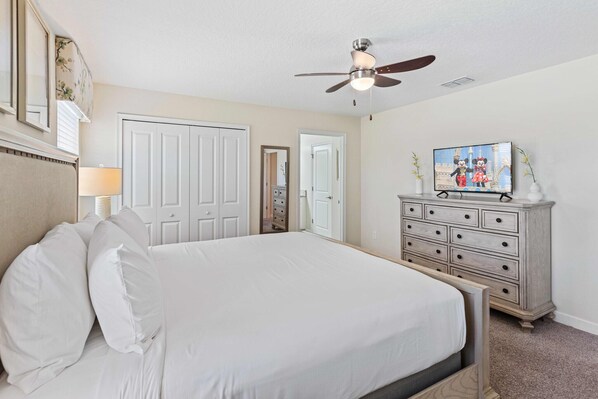4 bedrooms, iron/ironing board, WiFi, bed sheets
