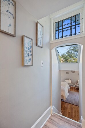 Interior - Cozy Studio by Upenn & Drexel (Philadelphia)