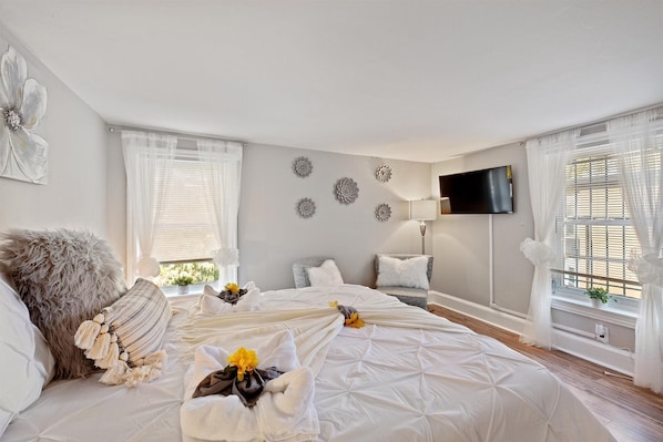 Iron/ironing board, free WiFi, bed sheets