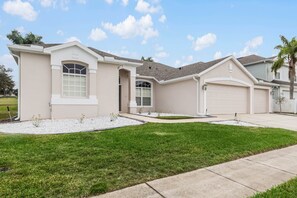 Exterior - Last Minute Disney! Private Pool, Hot Tub, Game Room & Themed Bedrooms. Book Now! #116221 (Orlando)