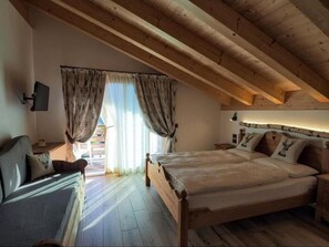 Deluxe Room, Garden View