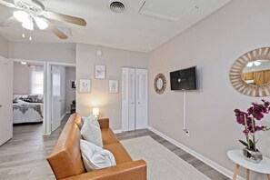 Smart TV, offices