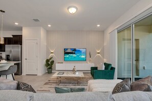 Smart TV - Last Minute Disney Getaway! Townhouse with Private Pool. Book Now! #119401 (Orlando)