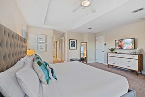 6 bedrooms, iron/ironing board, WiFi, bed sheets