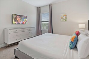 6 bedrooms, iron/ironing board, WiFi, bed sheets