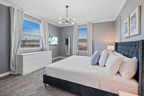 5 bedrooms, iron/ironing board, WiFi, bed sheets