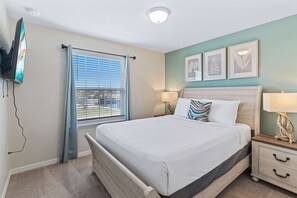 5 bedrooms, iron/ironing board, WiFi, bed sheets