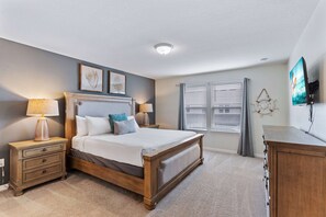5 bedrooms, iron/ironing board, WiFi, bed sheets