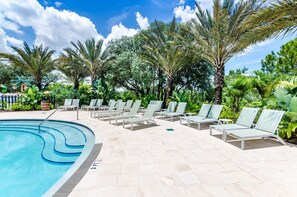 Beheizter Pool